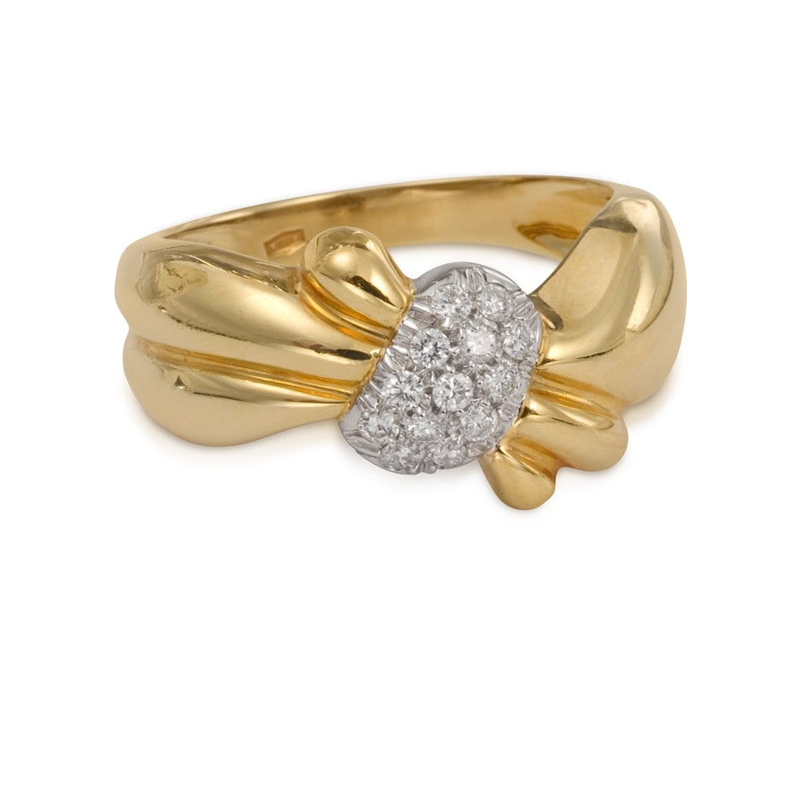 Anillo de oro con brillantes