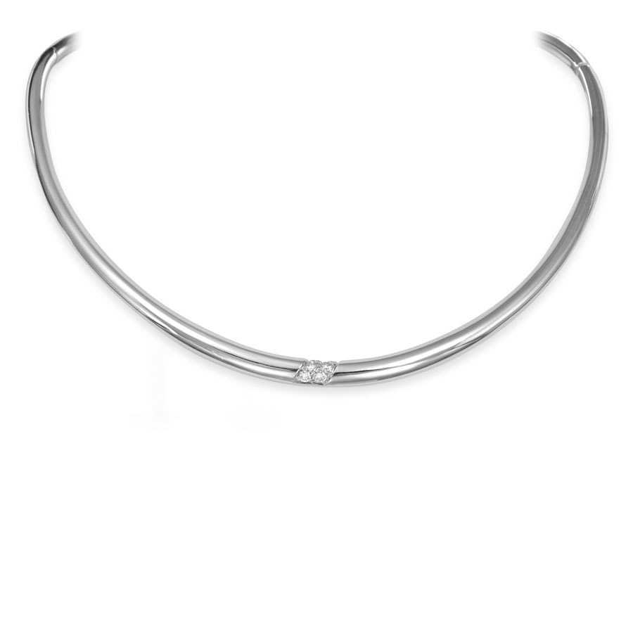 Collar rígido con centro de brillantes