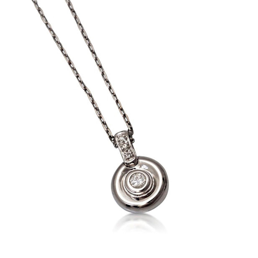 Colgante de oro blanco con brillantes