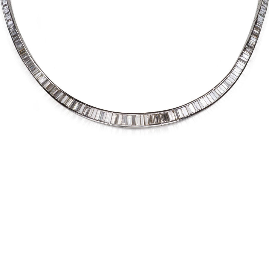 Collar de oro blanco con brillantes