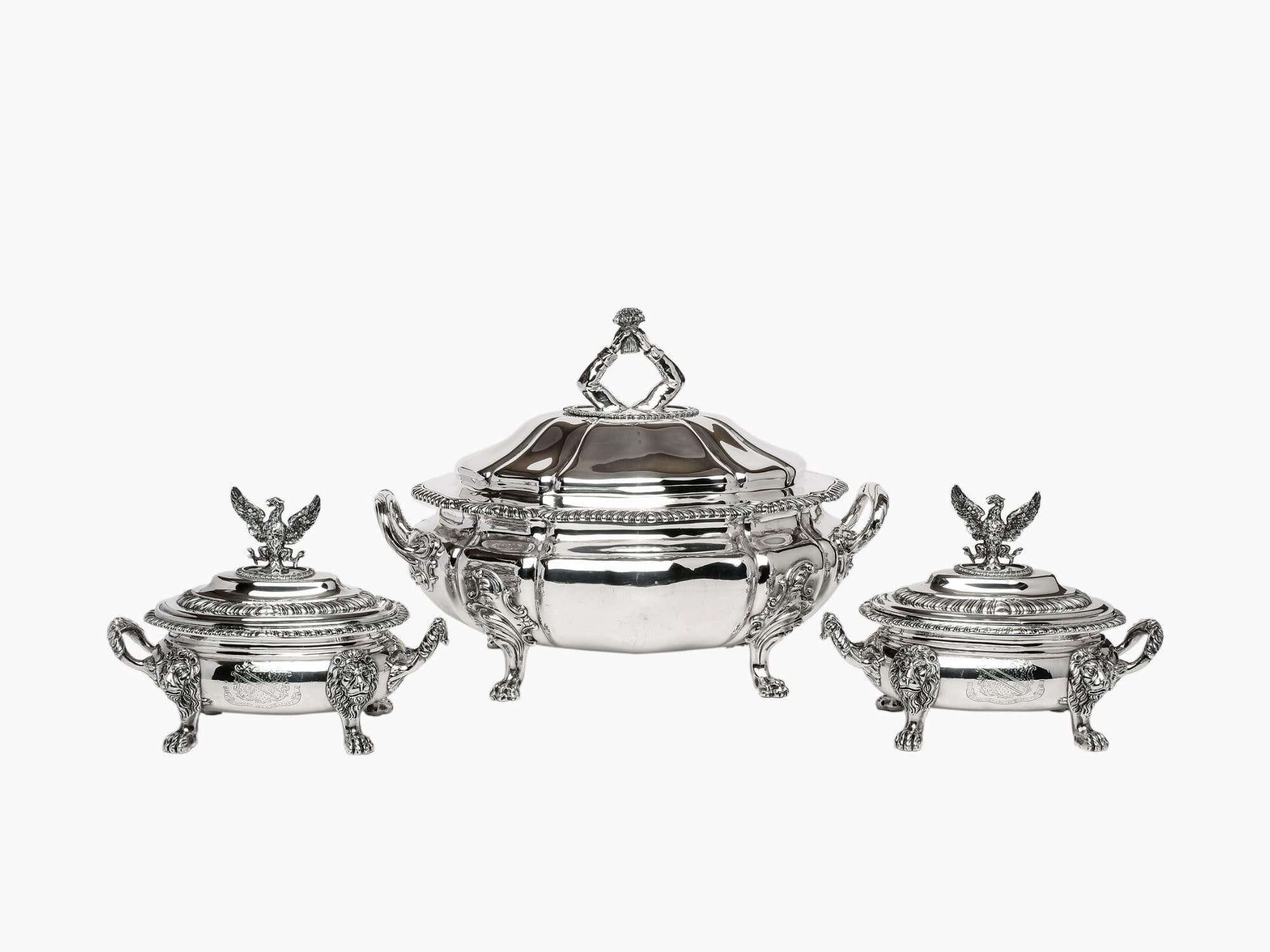 Sopera de plata inglesa sellada. Época Victoriana