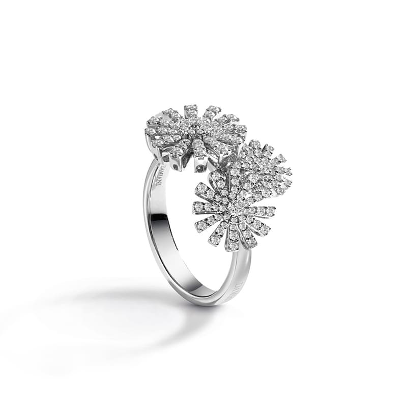 Anillo de oro blanco y diamantes