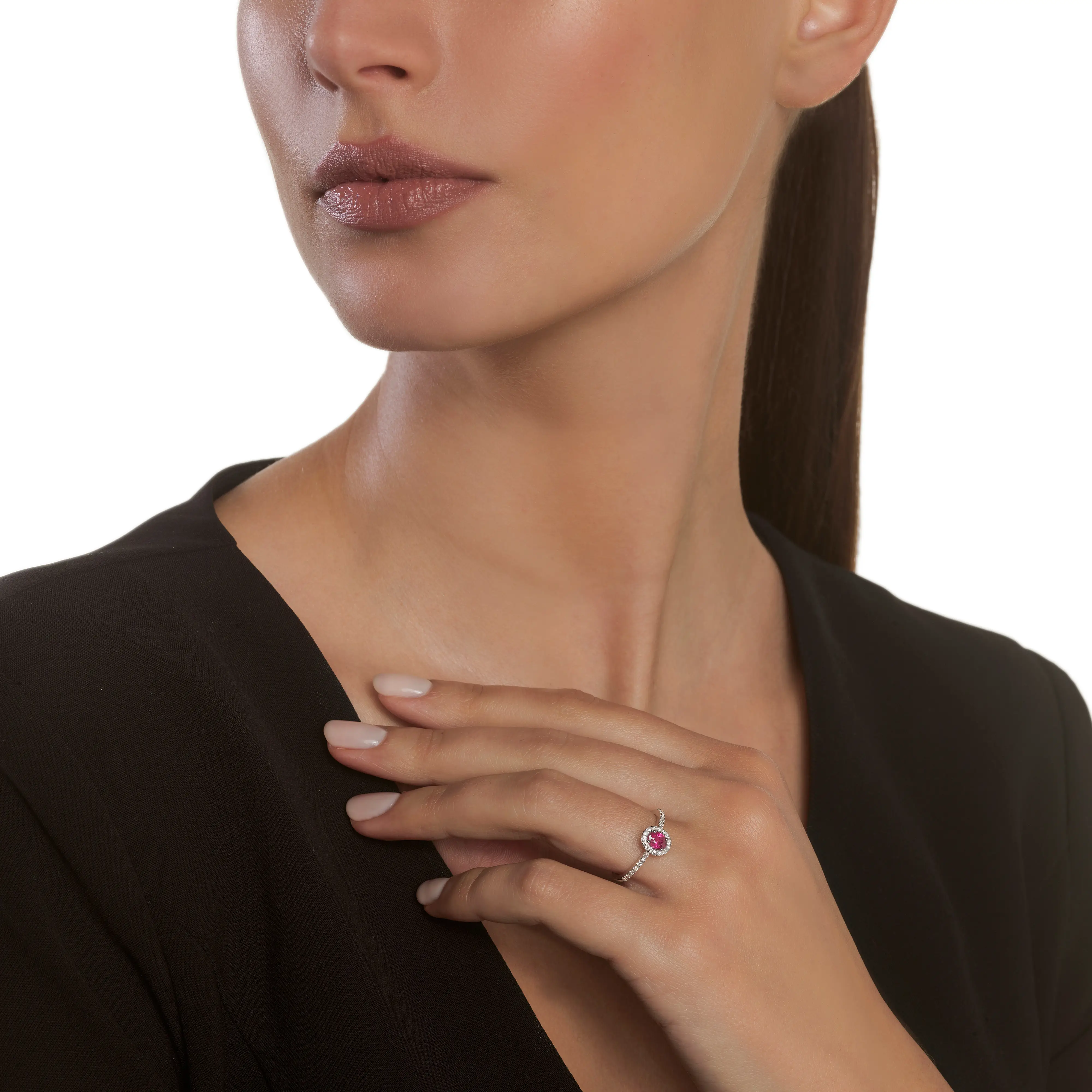 Anillo de oro blanco con brillantes y rubi - imagen 2